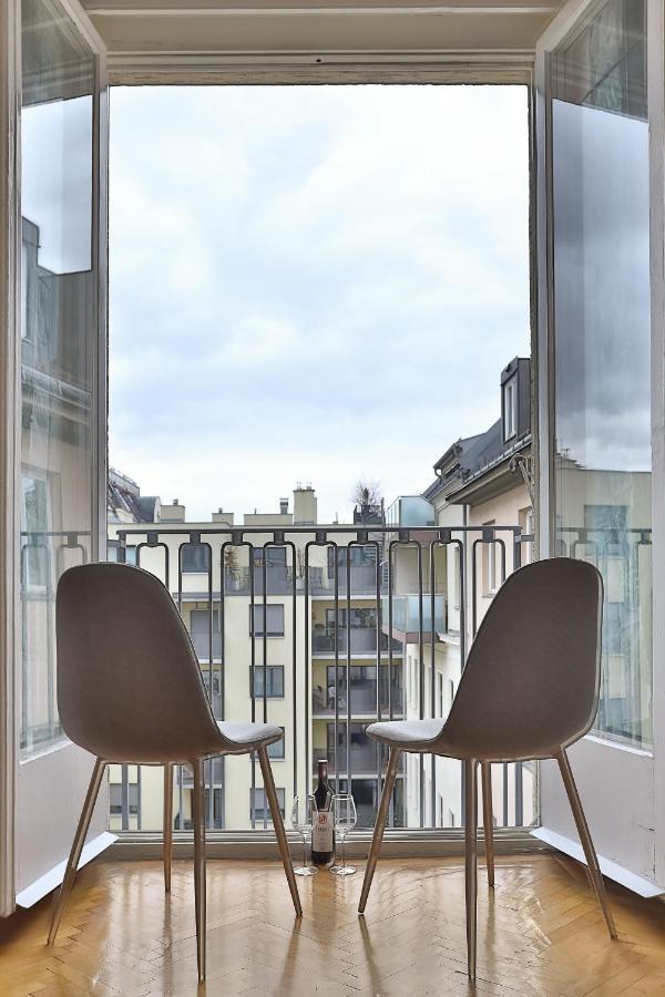 Апартаменты French Balcony - 45M² - Szeneviertel Вена Экстерьер фото